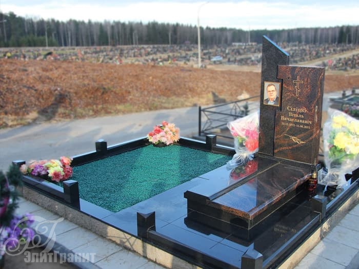 Благоустройство могил в Минске - отмостка могилы